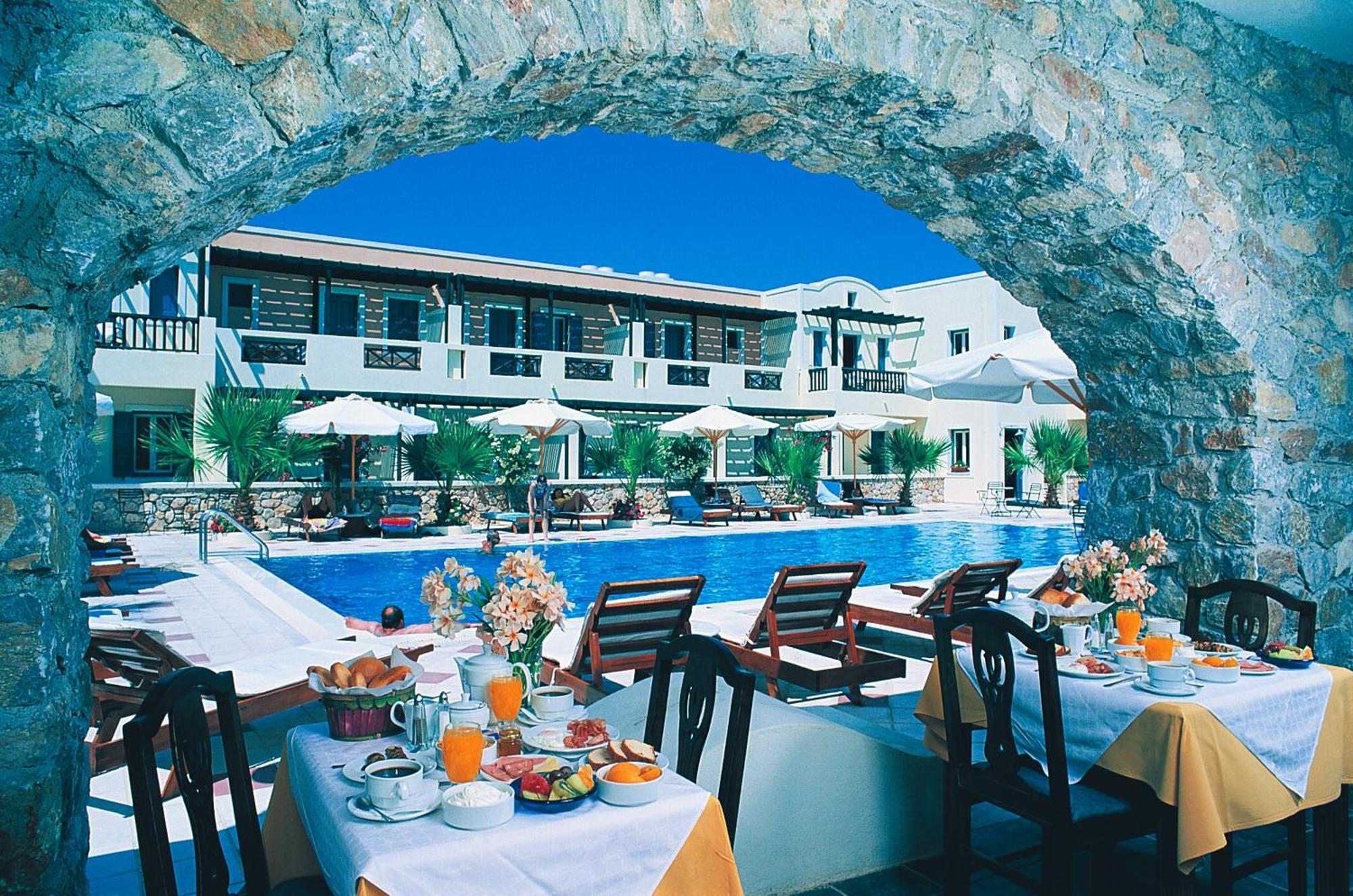 Rose Bay Hotel Kamári Restaurang bild